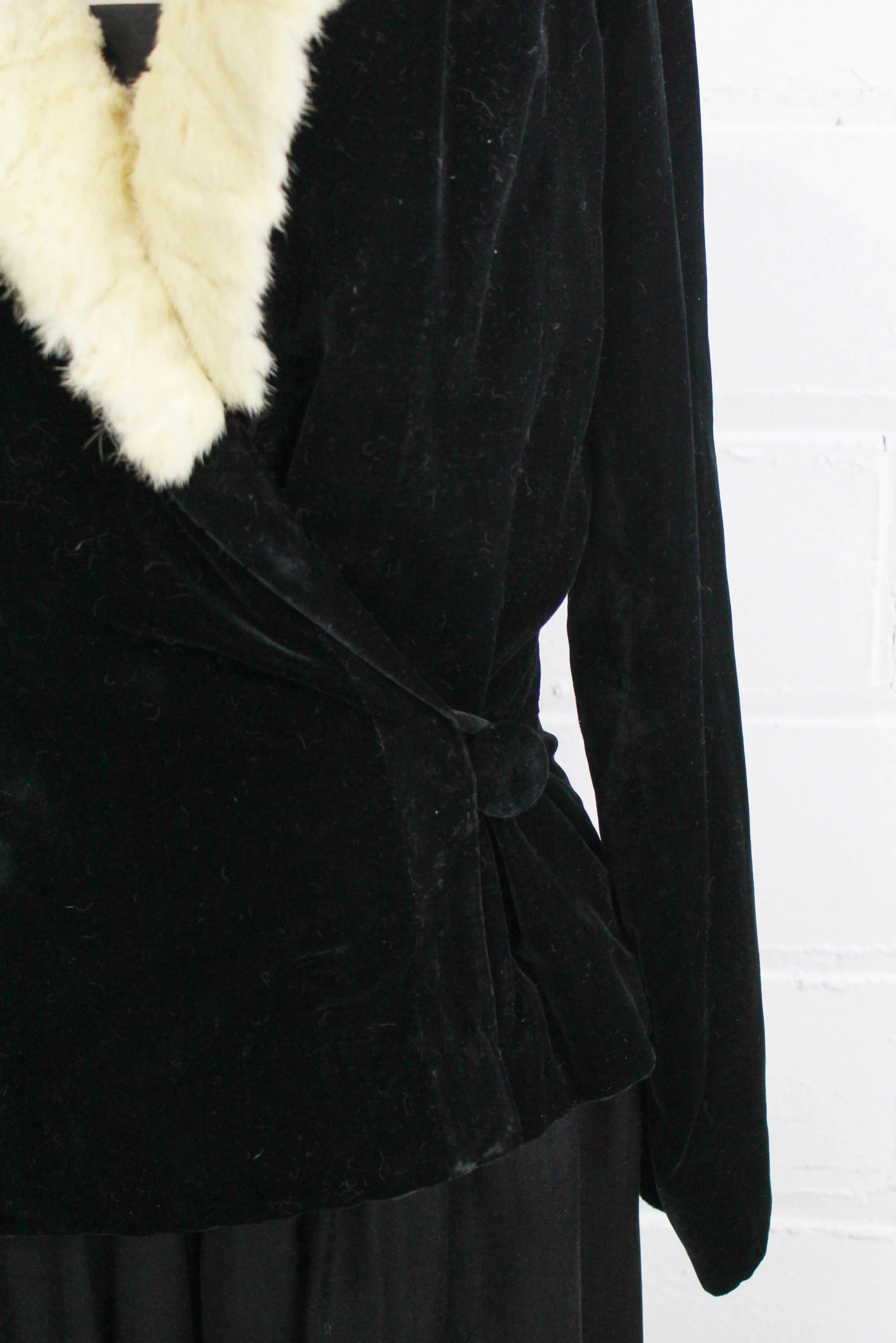 1930s Black Velvet Jacket with Fur Collar, Small