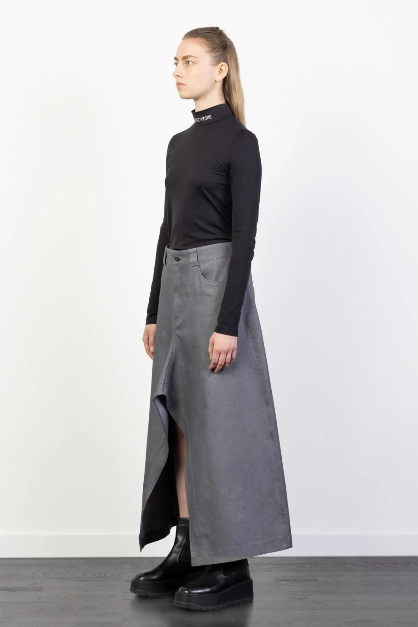 Line Gusset Denim Skirt