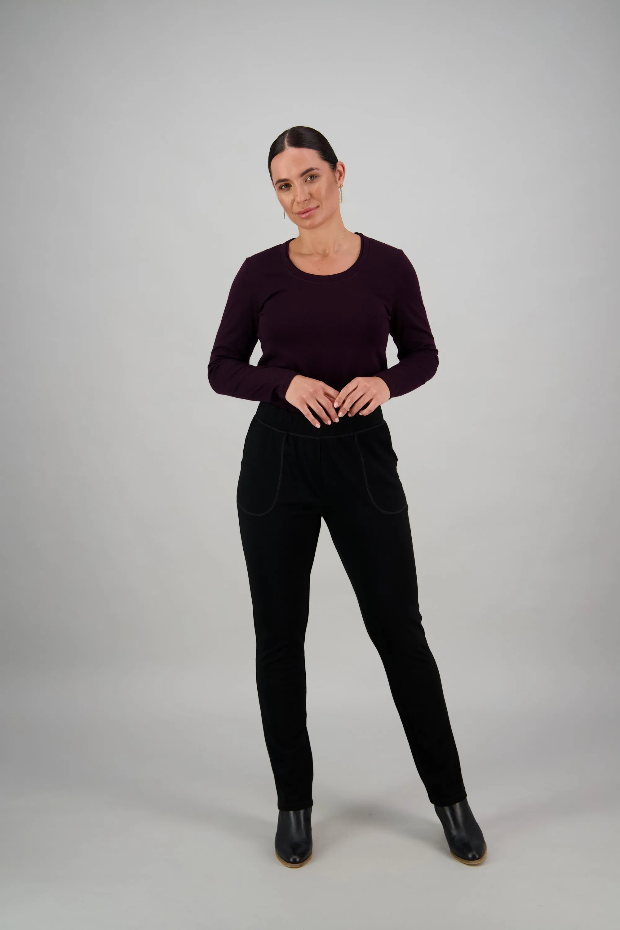 Vassalli -  Merino Relaxed Slim Pull On Pant - Back